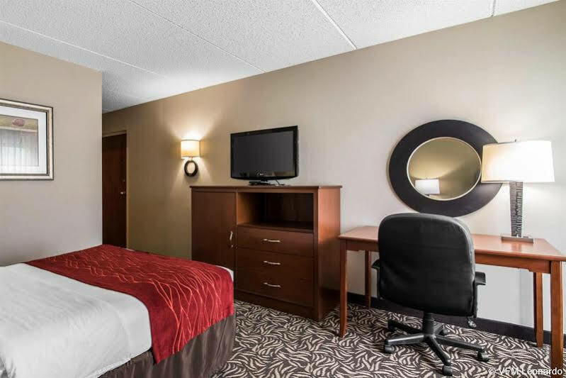 Clarion Inn & Suites - University Area Cortland megye Kültér fotó